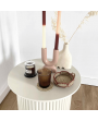 Petite table ronde beige