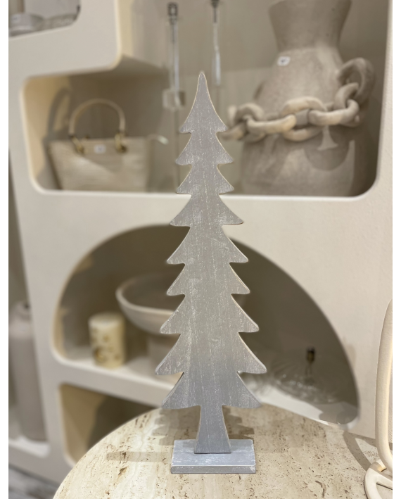 Sapin en bois gris