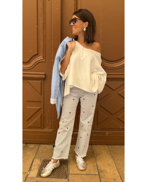 Pantalon à coeurs brodés