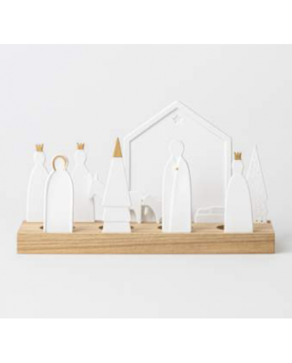 Crèche en porcelaine sur socle en bois