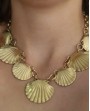 Collier coquillages dorés