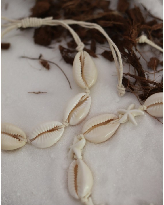 Bracelet coquillages blancs